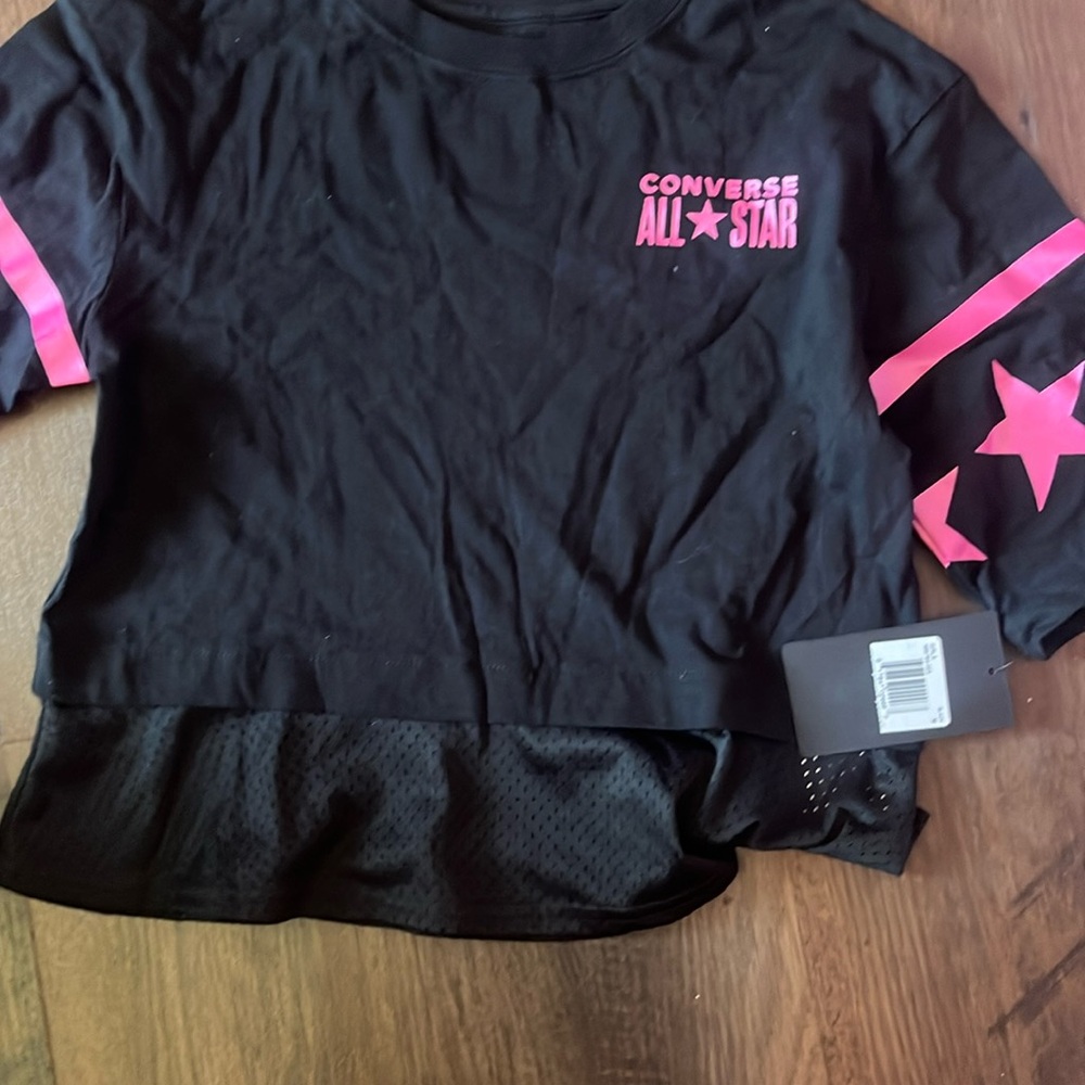Black  converse shirt with pink